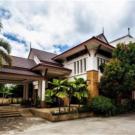 Ariya Inn Chiangrai Чианг Рай Екстериор снимка